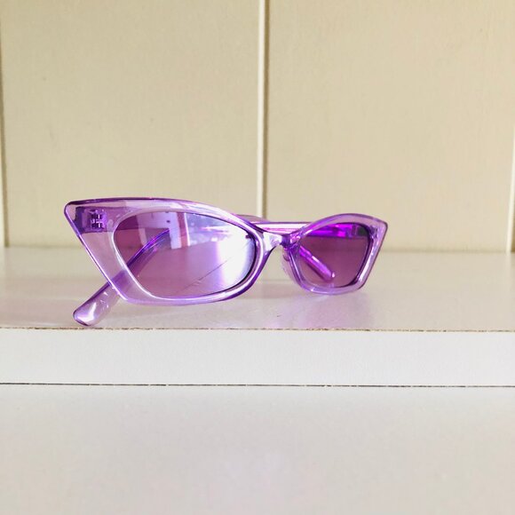 Slim Cat Eye Sunglasses - Picture 12 of 13